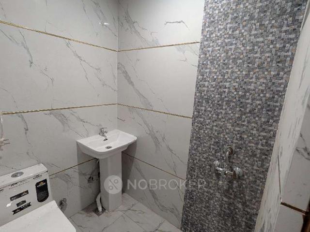 1 RK House for Rent In Sector 57