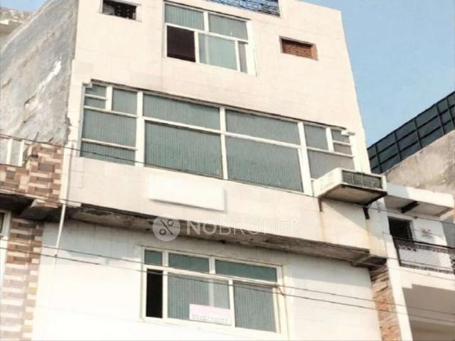 1 RK House for Rent In Sector 58