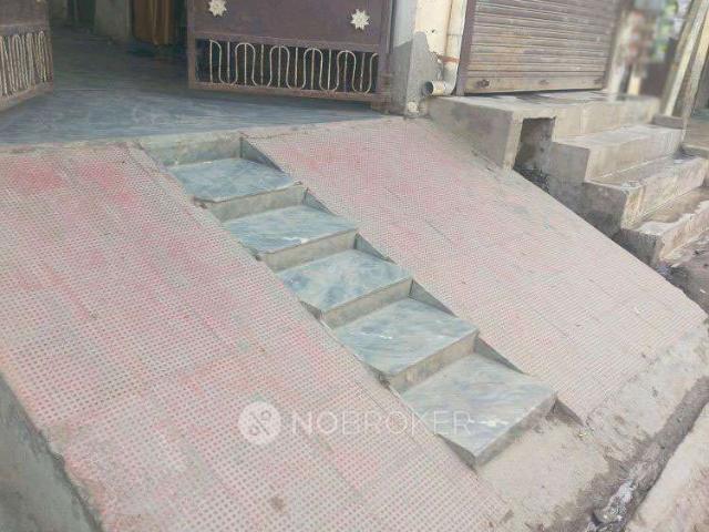 1 RK House for Rent In Sector 63