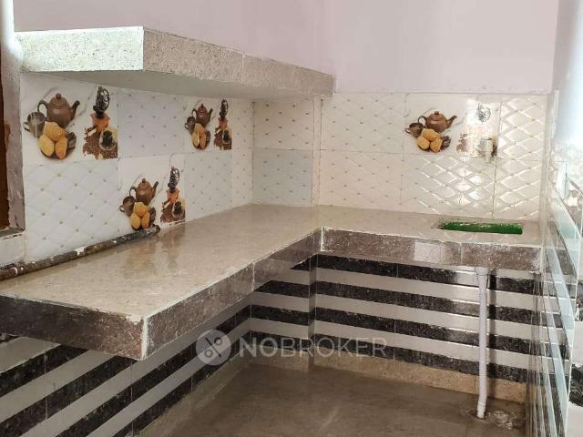 1 RK House for Rent In Sector 62