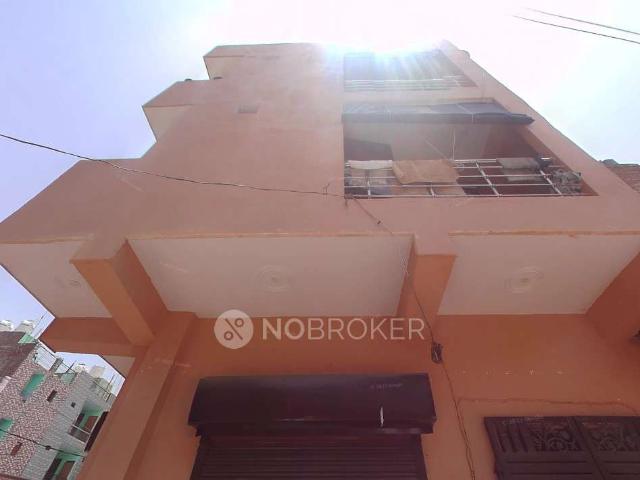1 RK House for Rent In Sector 62a