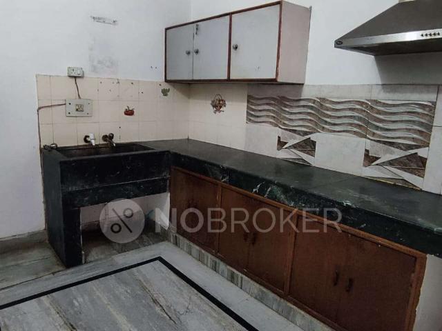 1 RK House for Rent In Sector 17