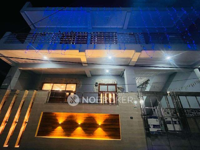 1 RK House for Rent In Sector 15