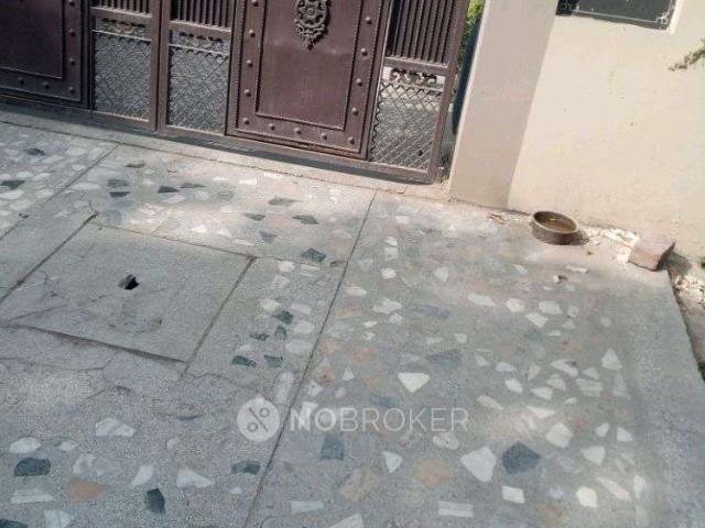 1 RK House for Rent In, Sector 21