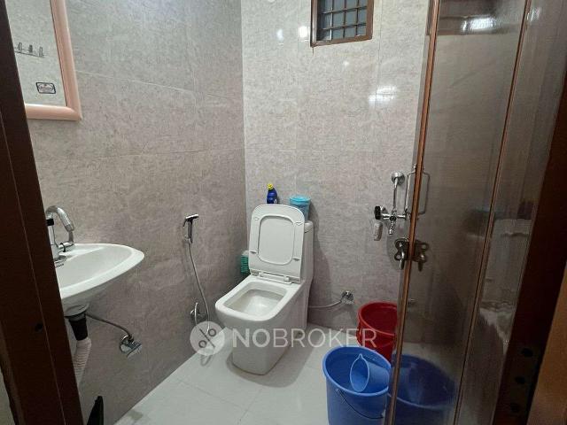1 RK Flat In Stand Alone Building for Rent In Sector 28