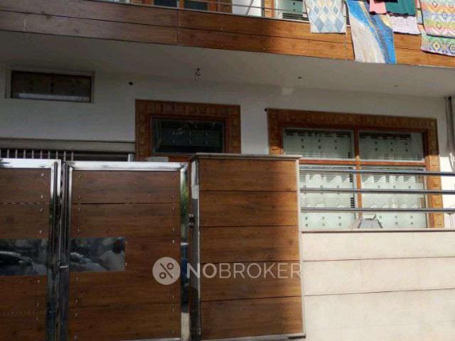 1 RK House for Rent In Sector Alpha Ii
