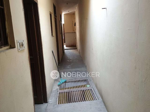 1 RK House For Sale In Mandawali