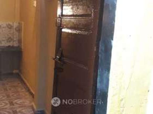 1 RK House For Sale In Kandivali West