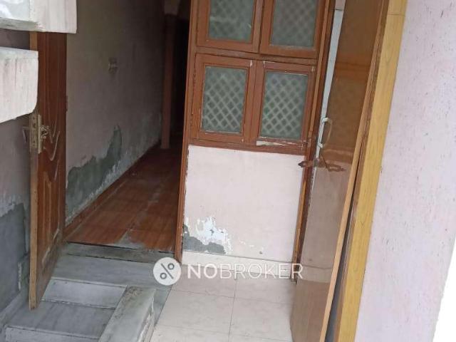 1 RK House For Sale In Sector 23
