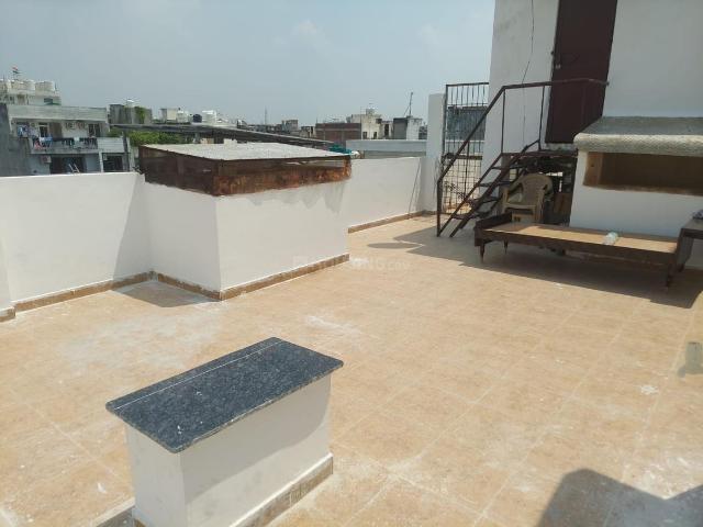 1 RK Independent Builder Floor in Chhattarpur for rent New Delhi. The reference number is 20635269