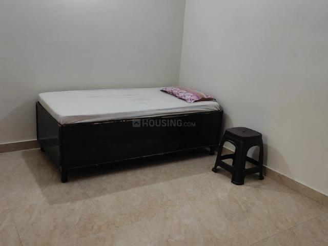 1 RK Independent Builder Floor in Chirag Dilli for rent New Delhi. The reference number is 20393262