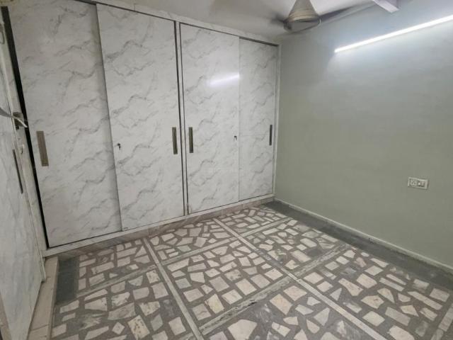 1 RK Independent Builder Floor in Adarsh Nagar for rent New Delhi. The reference number is 20866623