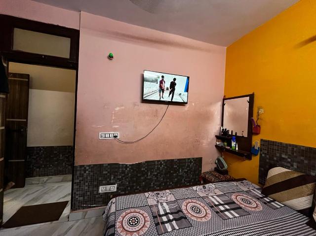 1 RK Independent Builder Floor in Ali for resale New Delhi. The reference number is 20712600