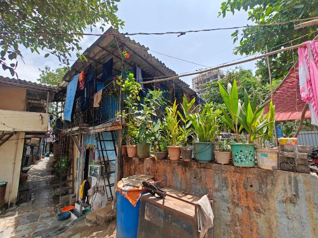 1 RK Independent Builder Floor in Borivali East for resale Mumbai. The reference number is 20239082