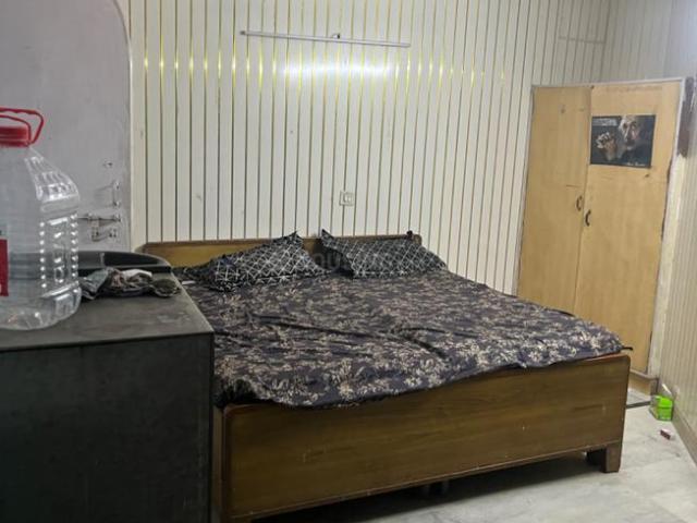 1 RK Independent Builder Floor in Green Park Extension for rent New Delhi. The reference number is 19723359