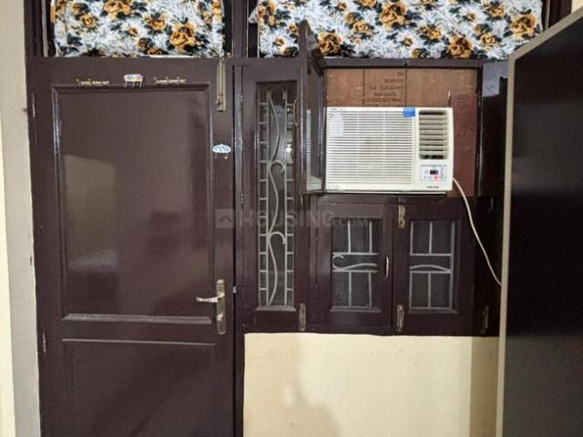 1 RK Independent Builder Floor in Delta I for rent Greater Noida. The reference number is 20540975
