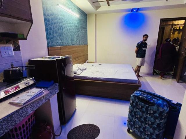 1 RK Independent Builder Floor in DLF Phase 3 for rent Gurgaon. The reference number is 17456462