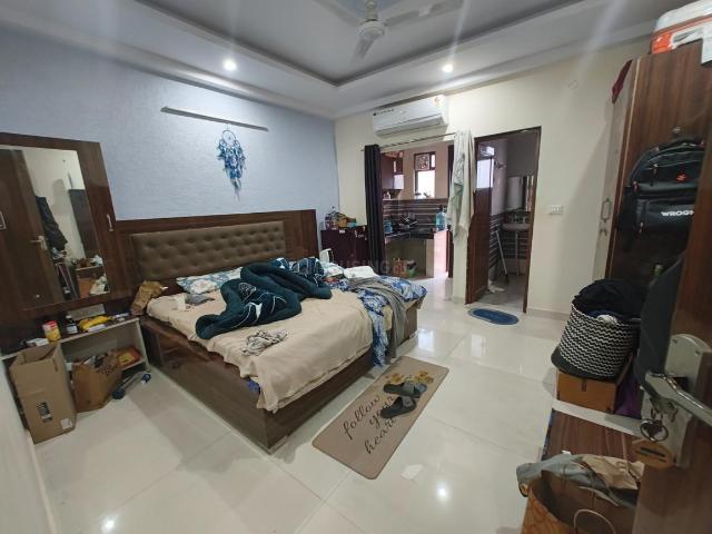 1 RK Independent Builder Floor in DLF Phase 3 for rent Gurgaon. The reference number is 19272001