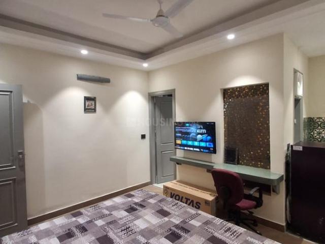 1 RK Independent Builder Floor in DLF Phase 3 for rent Gurgaon. The reference number is 20042373