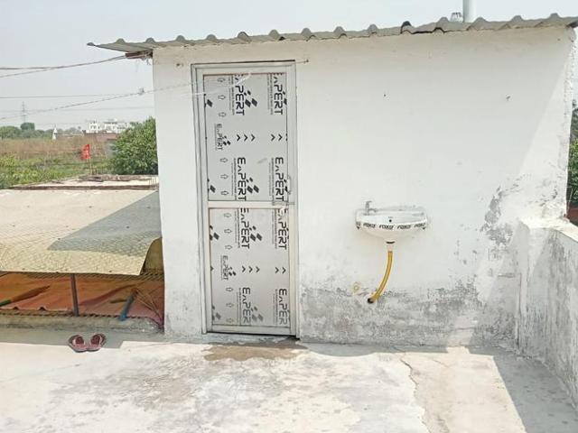 1 RK Independent Builder Floor in Khyora for rent Kanpur. The reference number is 14440698