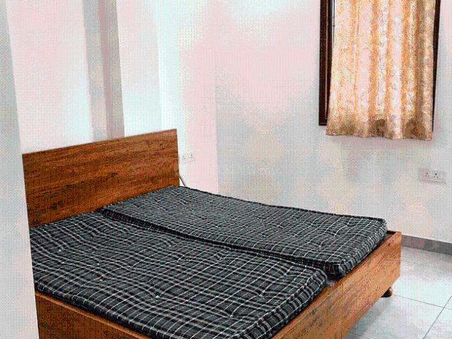 1 RK Independent Builder Floor in Khanpur for rent New Delhi. The reference number is 20277672