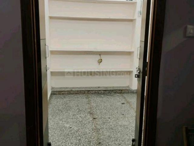 1 RK Independent Builder Floor in Kukatpally for rent Hyderabad. The reference number is 14537976