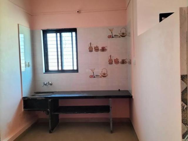 1 RK Independent Builder Floor in Hatture Vasti for rent Solapur. The reference number is 3649383