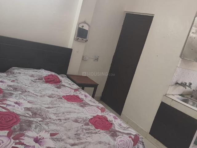 1 RK Independent Builder Floor in Lajpat Nagar for rent New Delhi. The reference number is 14065499