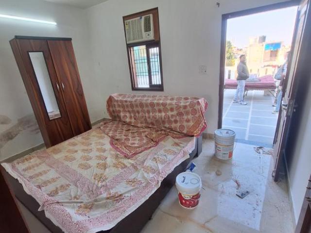 1 RK Independent Builder Floor in Lajpat Nagar for rent New Delhi. The reference number is 17160854