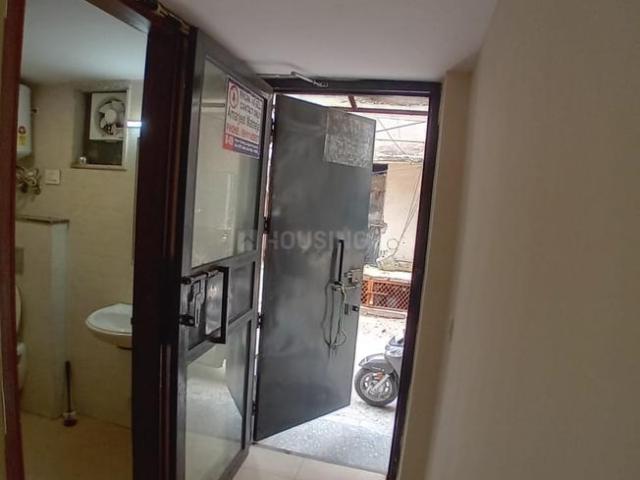 1 RK Independent Builder Floor in Lajpat Nagar for rent New Delhi. The reference number is 17292964