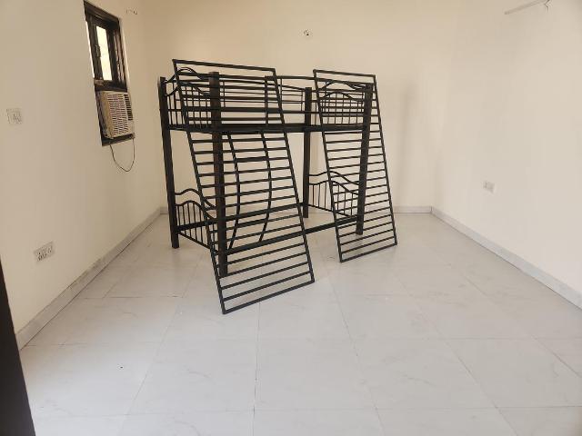 1 RK Independent Builder Floor in Model Town for rent New Delhi. The reference number is 19468400