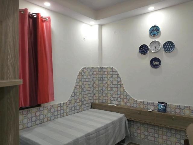 1 RK Independent Builder Floor in Mayur Vihar Phase 1 for rent New Delhi. The reference number is 20608332