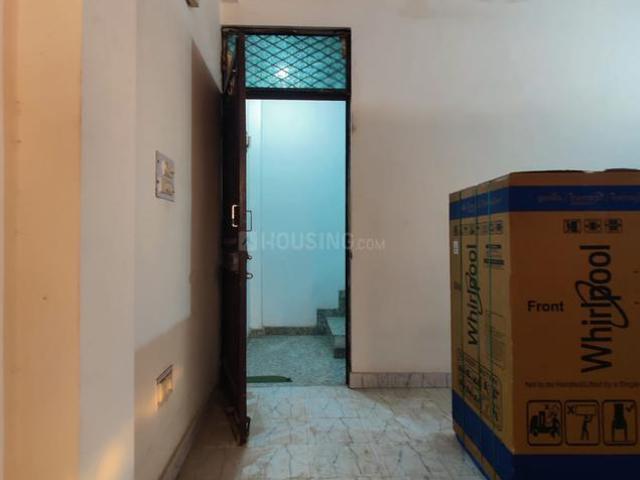 1 RK Independent Builder Floor in Mayur Vihar Phase 1 for rent New Delhi. The reference number is 20123587
