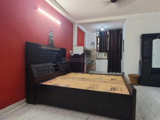 1 RK Independent Builder Floor in Mayur Vihar Phase 1 for rent New Delhi. The reference number is 20214092