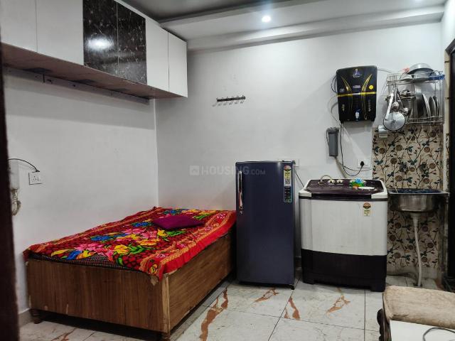 1 RK Independent Builder Floor in Nawada for rent New Delhi. The reference number is 19921759