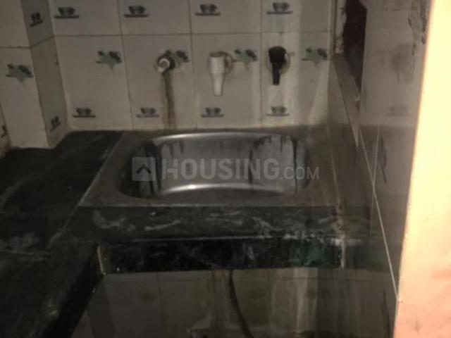 1 RK Independent Builder Floor in New Ashok Nagar for rent New Delhi. The reference number is 5763998