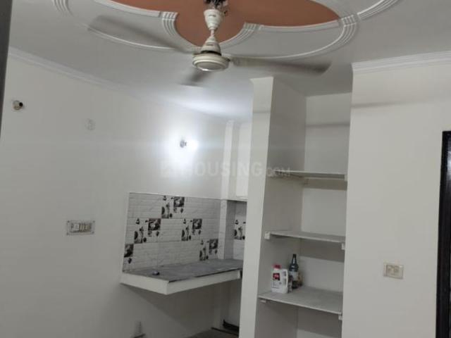 1 RK Independent Builder Floor in New Ashok Nagar for rent New Delhi. The reference number is 20283701