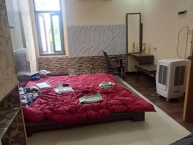 1 RK Independent Builder Floor in Safdarjung Development Area for rent New Delhi. The reference number is 20689848