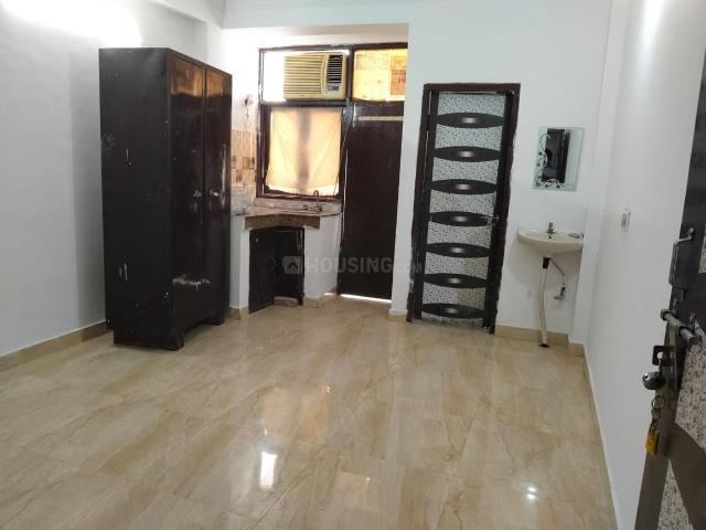 1 RK Independent Builder Floor in Saket for rent New Delhi. The reference number is 19986322