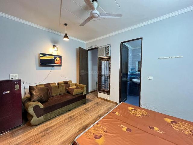 1 RK Independent Builder Floor in Saket for rent New Delhi. The reference number is 20362056