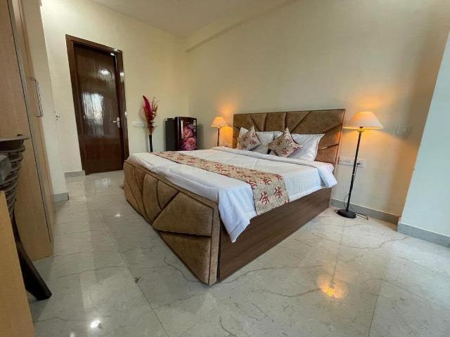 1 RK Independent Builder Floor in Saket for rent New Delhi. The reference number is 20623282