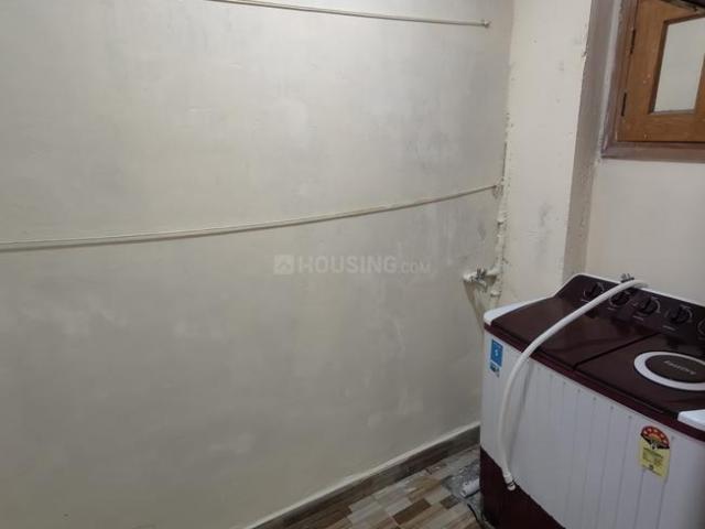 1 RK Independent Builder Floor in Saket for rent New Delhi. The reference number is 20757177