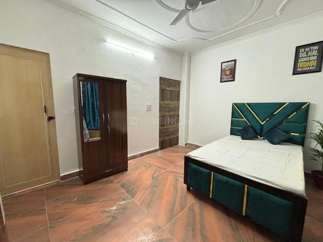 1 RK Independent Builder Floor in Saket for rent New Delhi. The reference number is 20916567