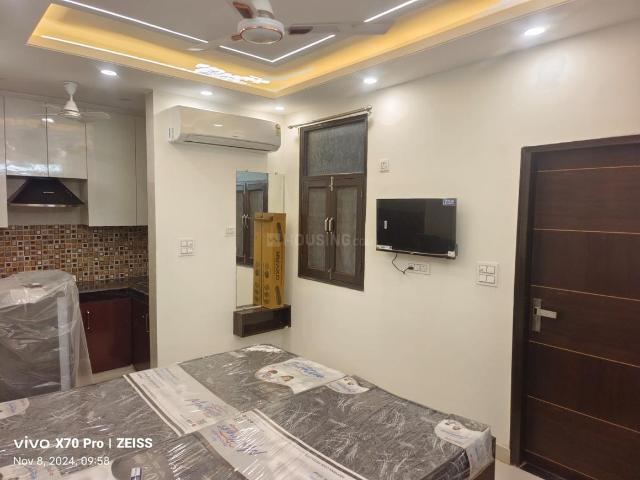 1 RK Independent Builder Floor in Sant Nagar for rent New Delhi. The reference number is 20147159