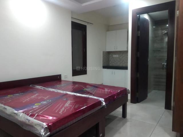 1 RK Independent Builder Floor in Sector 14 for rent Gurgaon. The reference number is 19806019