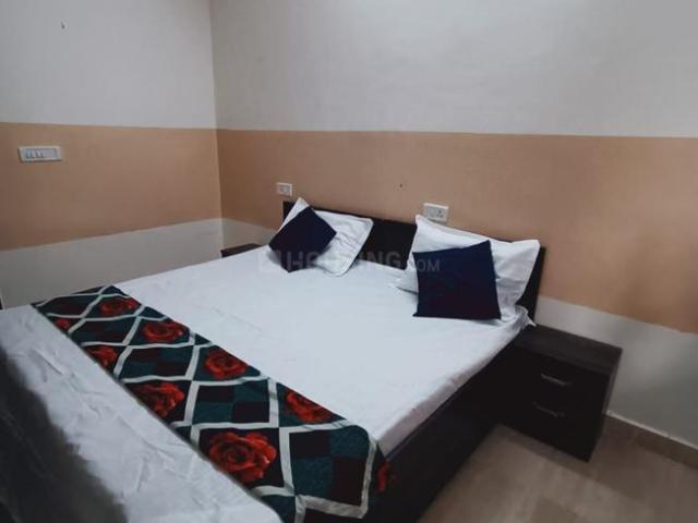 1 RK Independent Builder Floor in Sector 15 for rent Gurgaon. The reference number is 10841913