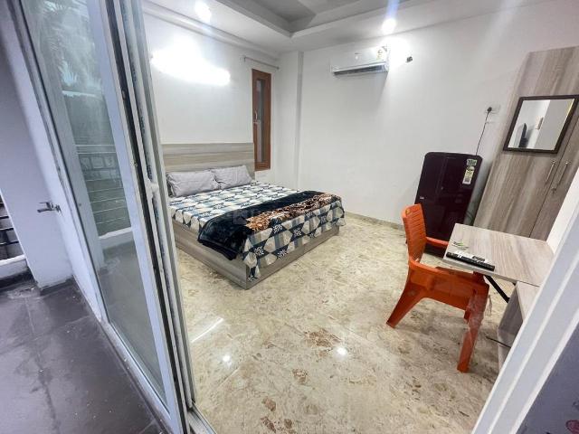 1 RK Independent Builder Floor in Sector 17 for rent Gurgaon. The reference number is 18544863