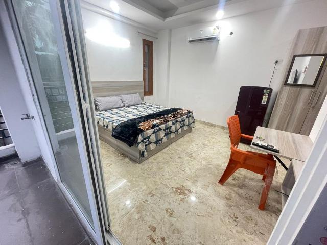 1 RK Independent Builder Floor in Sector 17 for rent Gurgaon. The reference number is 20351529