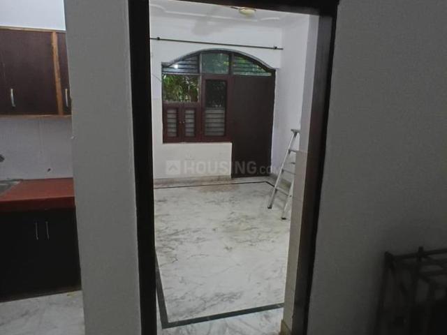 1 RK Independent Builder Floor in Sector 10A for rent Gurgaon. The reference number is 20907086