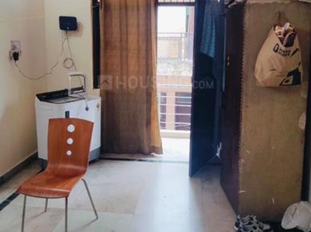 1 RK Independent Builder Floor in Sector 22 for rent Noida. The reference number is 20110178